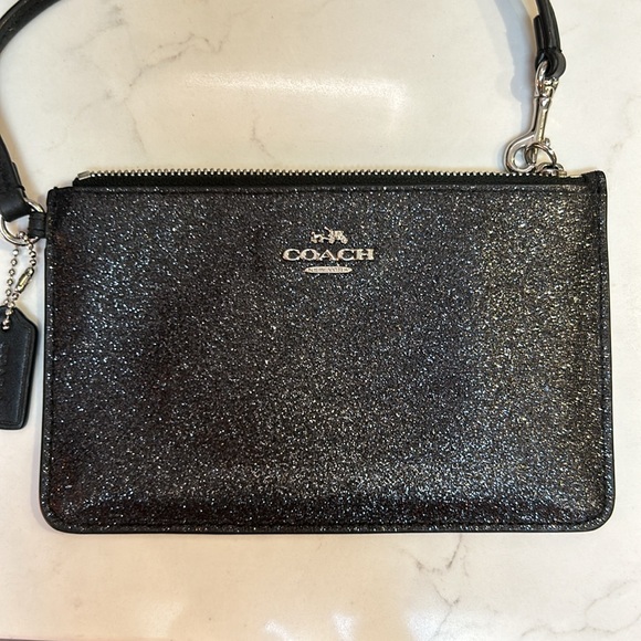 Coach hand wallet/small purse with removable handle - Picture 2 of 6